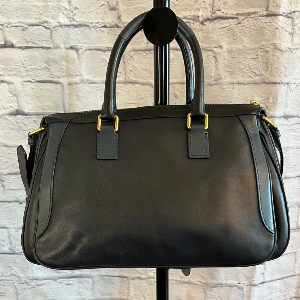 Marc by Marc Jacob’s Jet Blue Two Handle Top Zip Satchel with Adjustable Strap - Picture 3 of 16